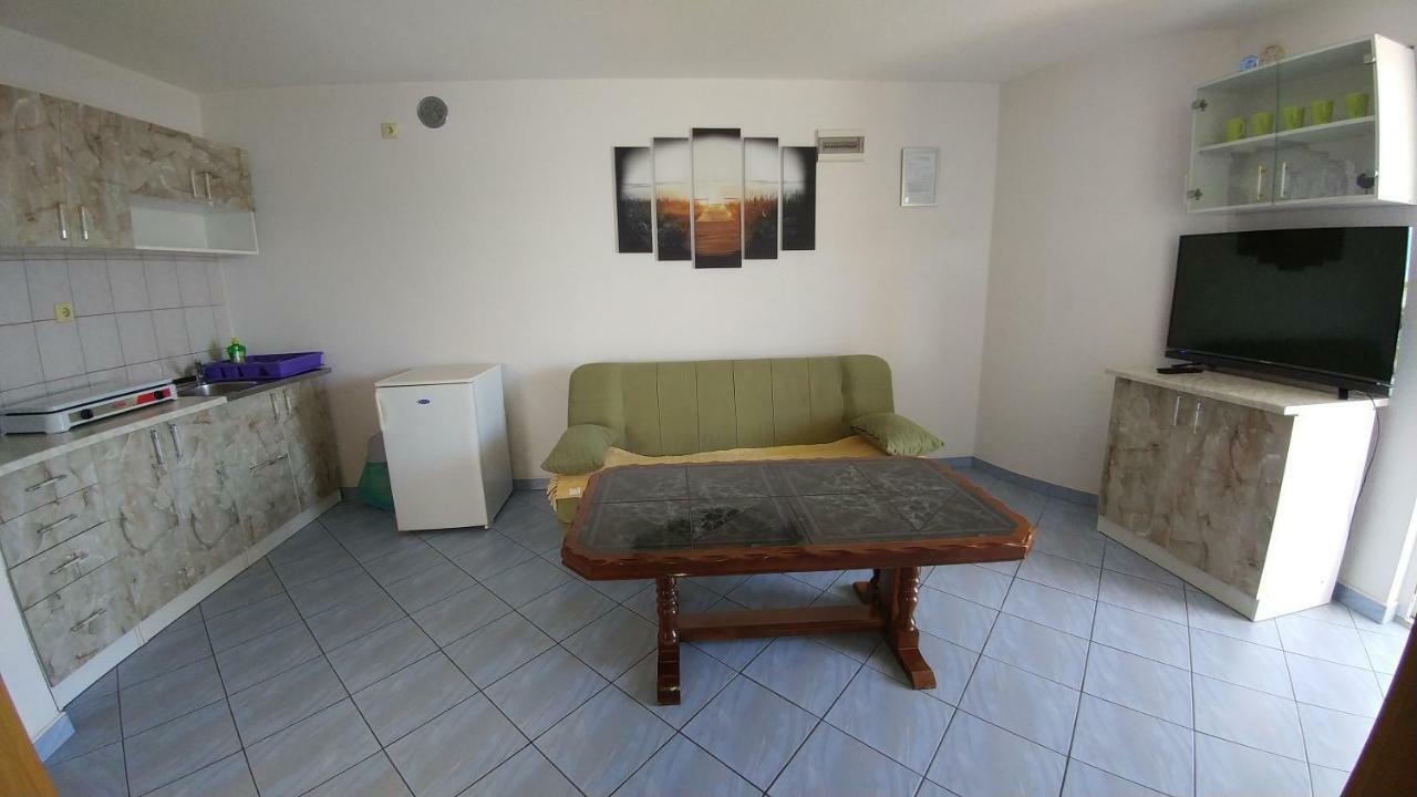 Apartments Ayla Vir Exterior photo